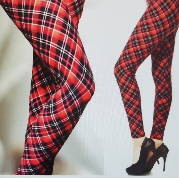 Buttery Soft Ultra Stretchy Holiday Leggings - Picture 2 of 4